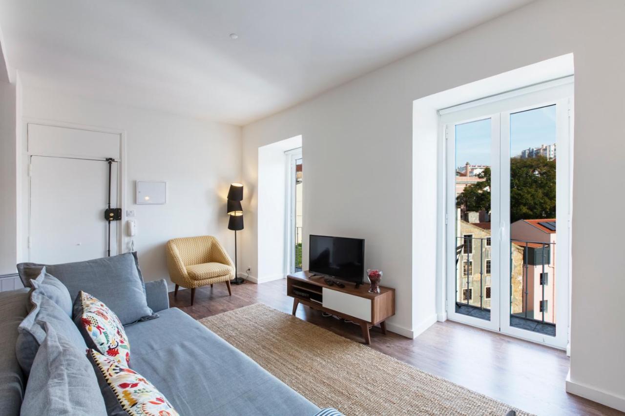 Amazing Downtown Apt With Small Balcony With View Over The Castle Lisboa Exterior foto